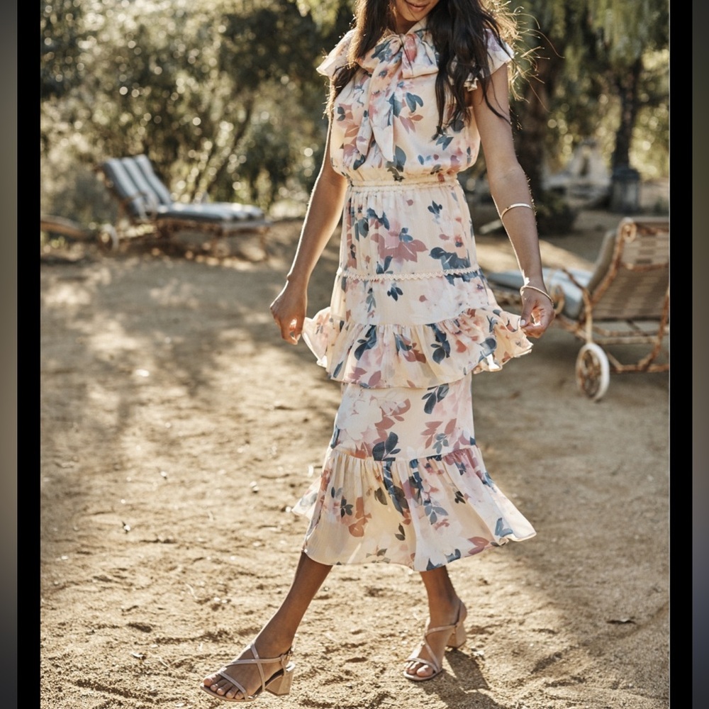 RYEGRASS Peach Floral Tie Neck Ruffle Tiered Romantic Spring Maxi Dress Size 2X